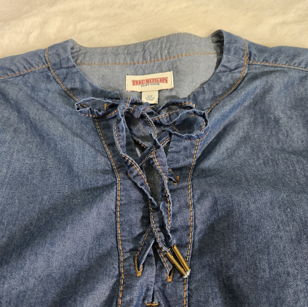True Religion Lace up Denim Chambray Dress in Fossil Silk Color size Small EUC - Picture 4 of 13